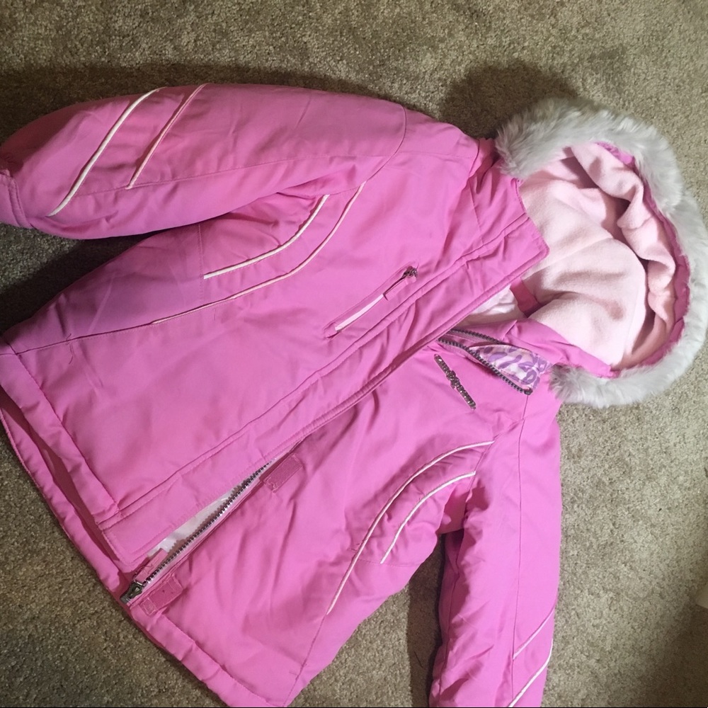 💗❄️Girl’s 5/6 winter coat❄️💗